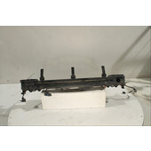 Traviesa paragolpes Tra.