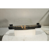 Traviesa paragolpes Tra.