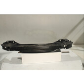 Traviesa paragolpes Tra.