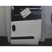 Puerta lateral Izq.