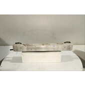 Traviesa paragolpes Tra.