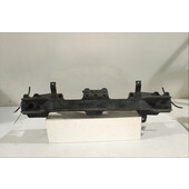 Traviesa paragolpes Tra.