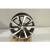 Llanta aluminio Del. Izq.