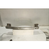 Traviesa paragolpes Tra.