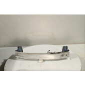 Traviesa paragolpes Del.