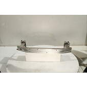 Traviesa paragolpes Del.