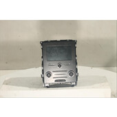 Display multimedia