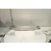 Traviesa paragolpes Tra.