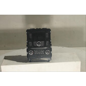 Display multimedia