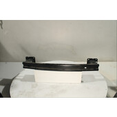 Traviesa paragolpes Tra.