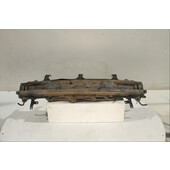 Traviesa paragolpes Tra.