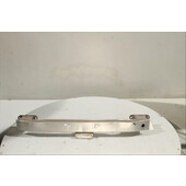 Traviesa paragolpes Tra.