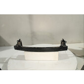 Traviesa paragolpes Del.