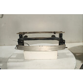 Traviesa paragolpes Del.