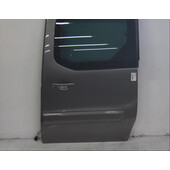 Puerta lateral Izq.