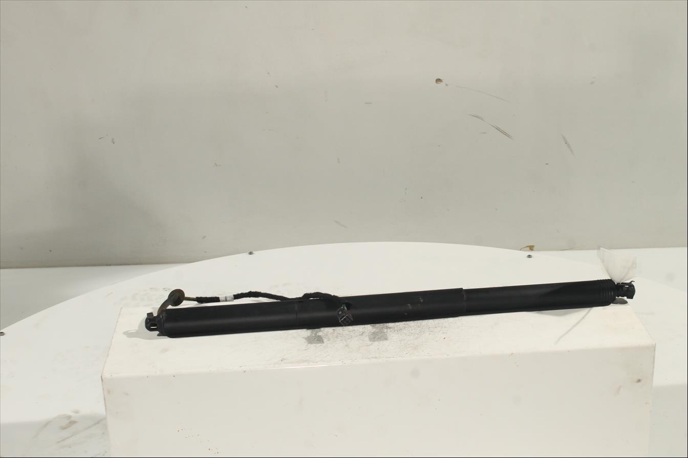 1 Porsche Cayenne'11 (92A Desde 2011) 7P5827851L