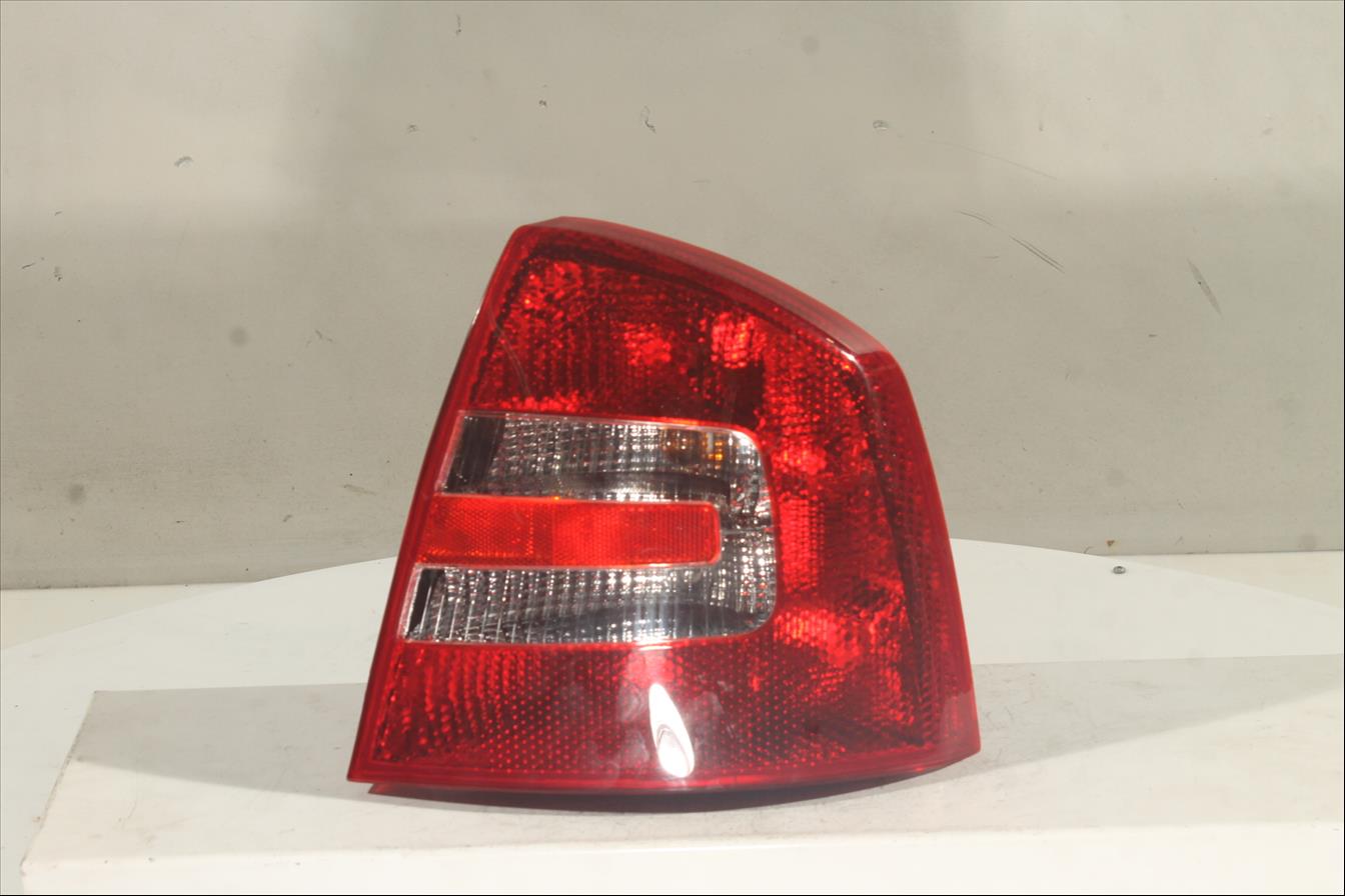 1 Skoda Octavia II (1Z) SIN REF