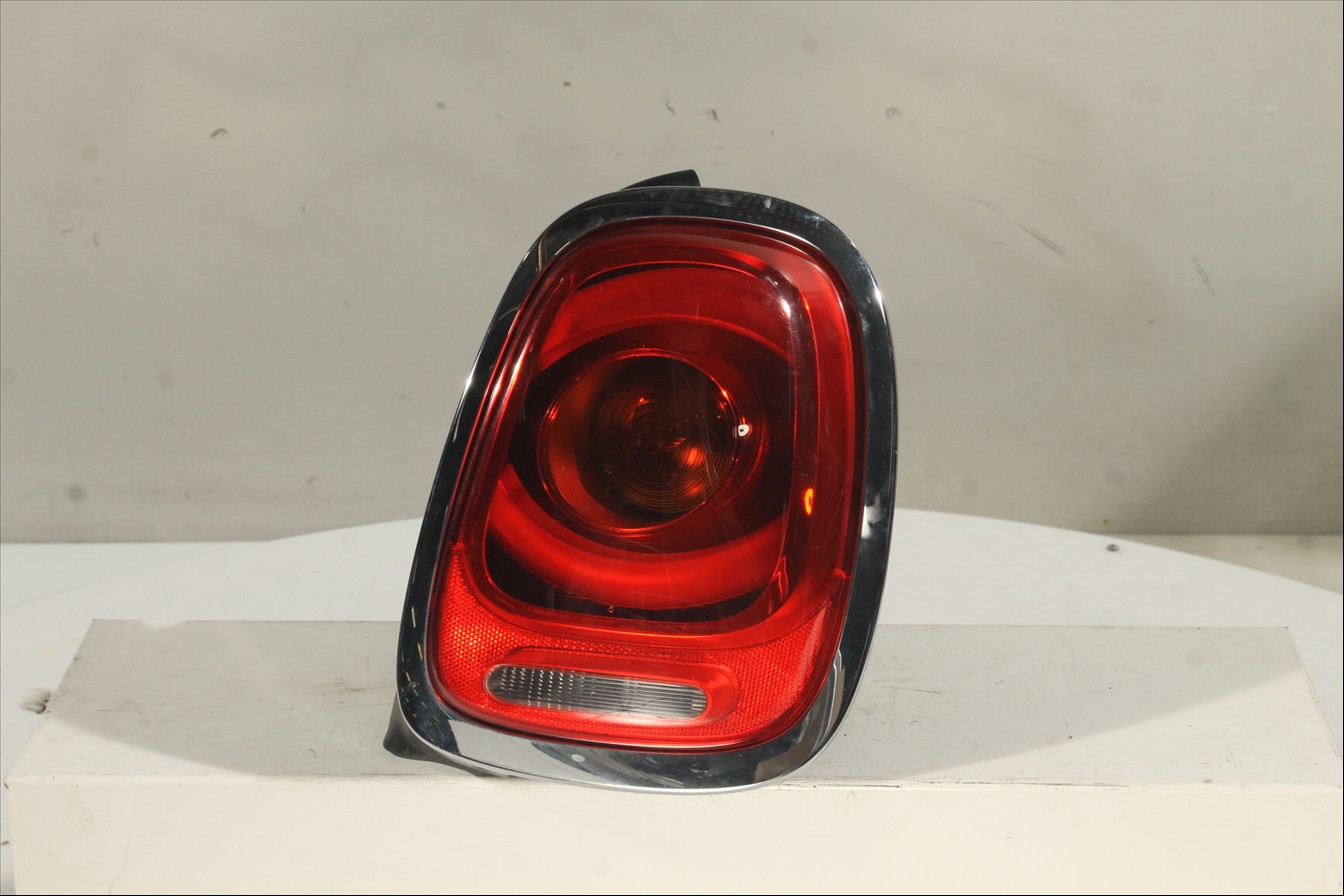 Piloto trasero derecho Mini Mini III'14 5 Puertas (F55 Desde 10/14) 632172974-14 03526000E