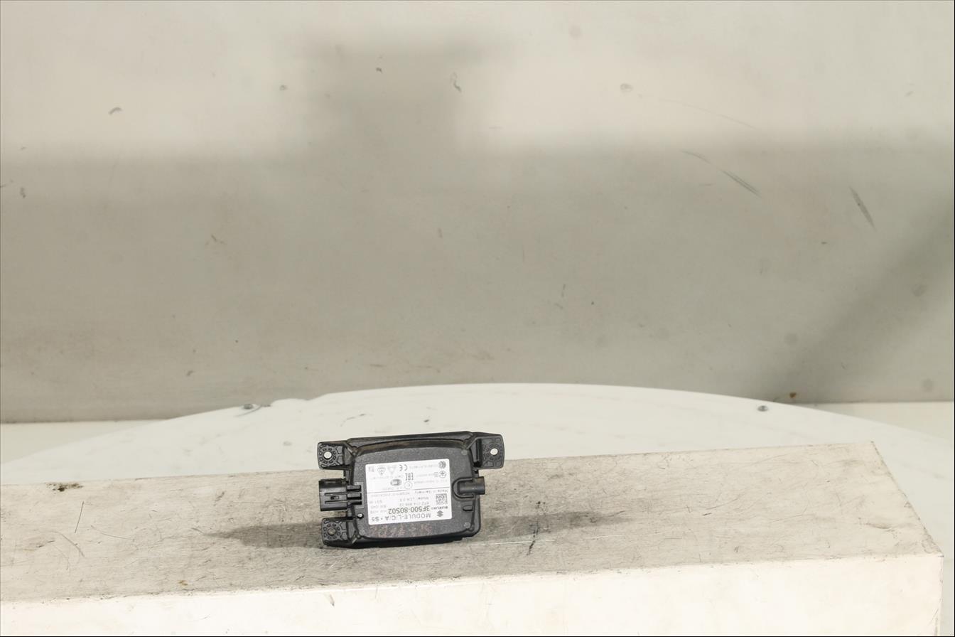 1 Suzuki Swift 2L desde 01/2017 3F500-80S02 6PZ014866-02